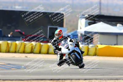 media/Feb-12-2022-SoCal Trackdays (Sat) [[3b21b94a56]]/Turn 2 (1045am)/